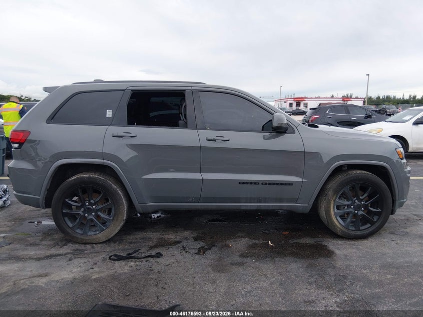 JEEP GRAND CHEROKEE - zdjęcie 13