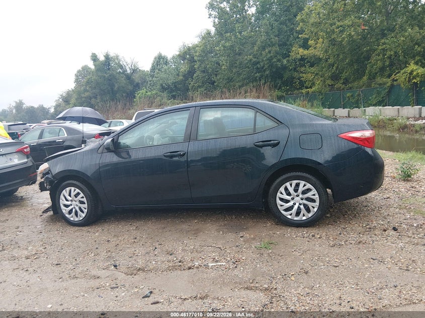 TOYOTA COROLLA - zdjęcie 14