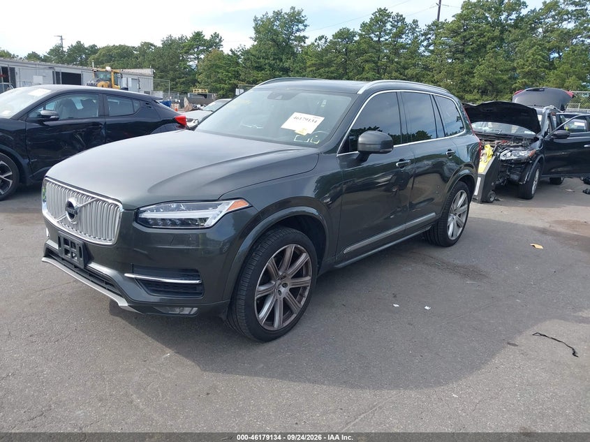VOLVO XC90 - zdjęcie 2