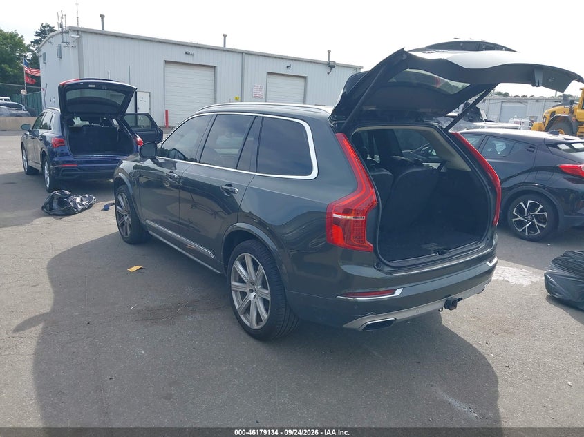 VOLVO XC90 - zdjęcie 3