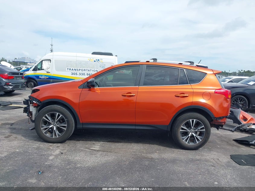 TOYOTA RAV4 - zdjęcie 15