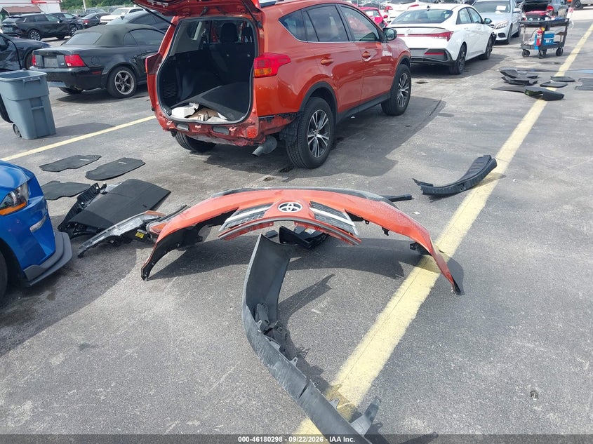 TOYOTA RAV4 - zdjęcie 12