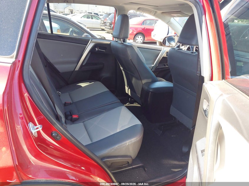 TOYOTA RAV4 - zdjęcie 8