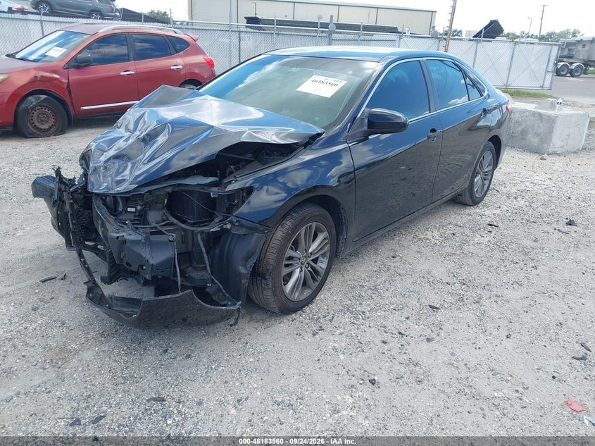 TOYOTA CAMRY - zdjęcie 2
