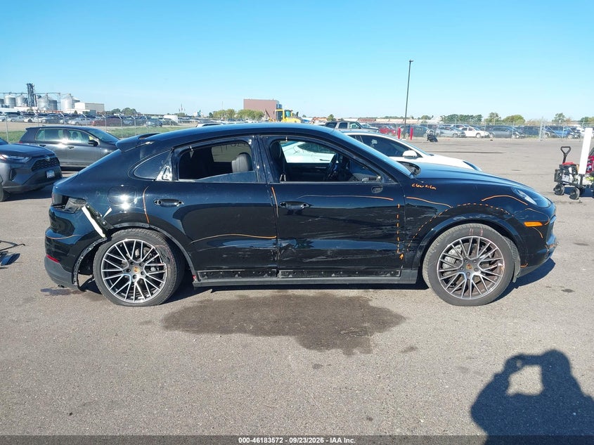 PORSCHE CAYENNE COUPE - zdjęcie 14