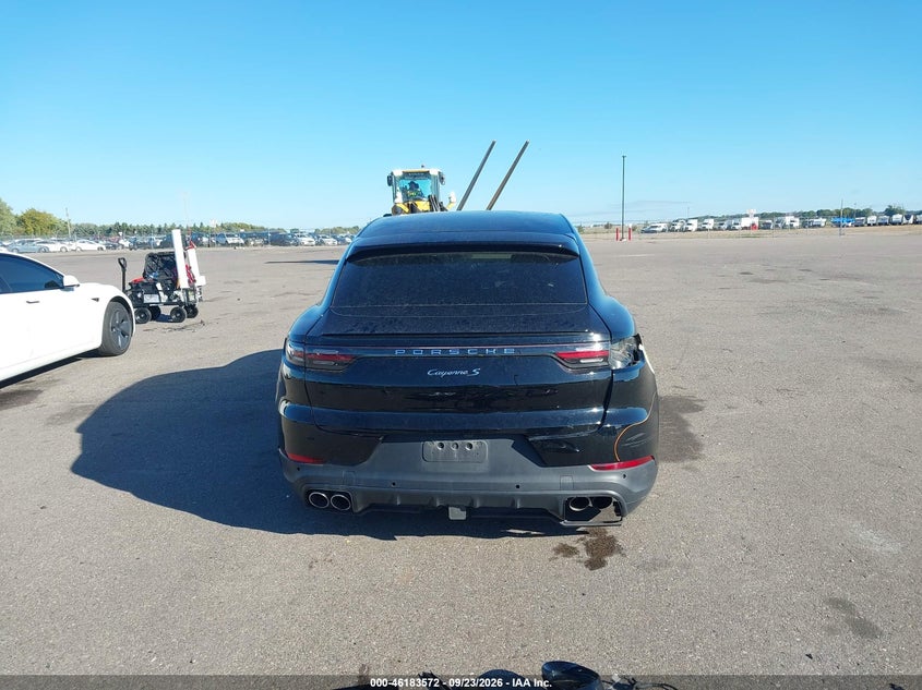 PORSCHE CAYENNE COUPE - zdjęcie 17