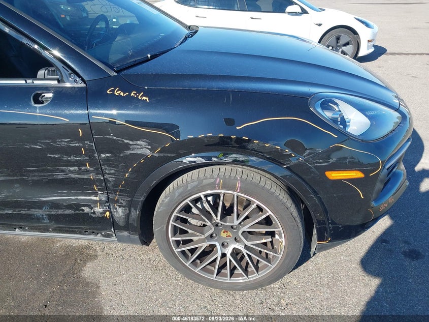PORSCHE CAYENNE COUPE - zdjęcie 18