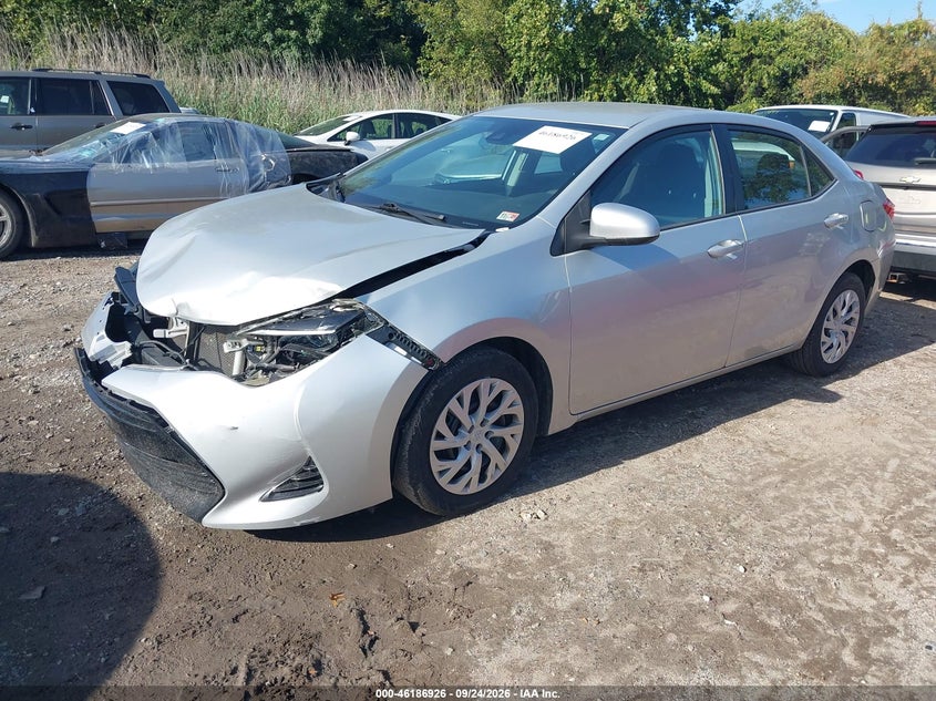 TOYOTA COROLLA - zdjęcie 2