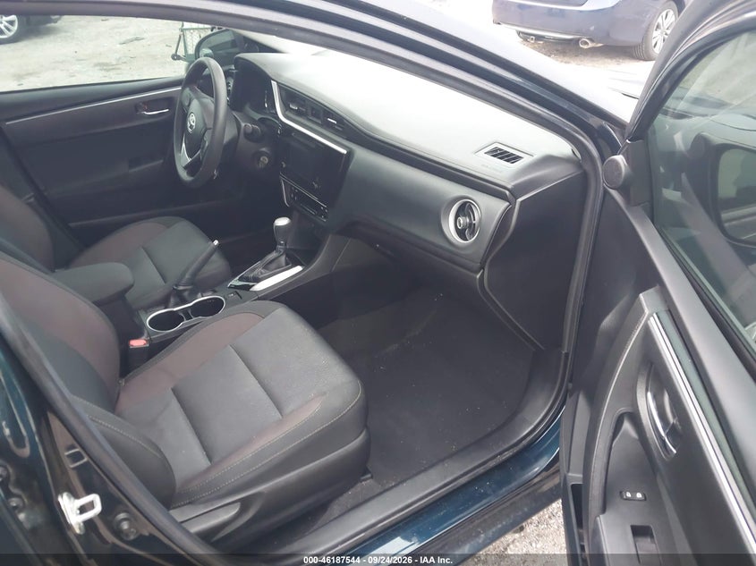 TOYOTA COROLLA - zdjęcie 5