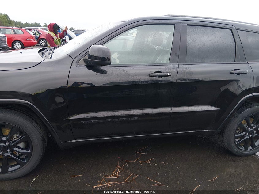 JEEP GRAND CHEROKEE - zdjęcie 15