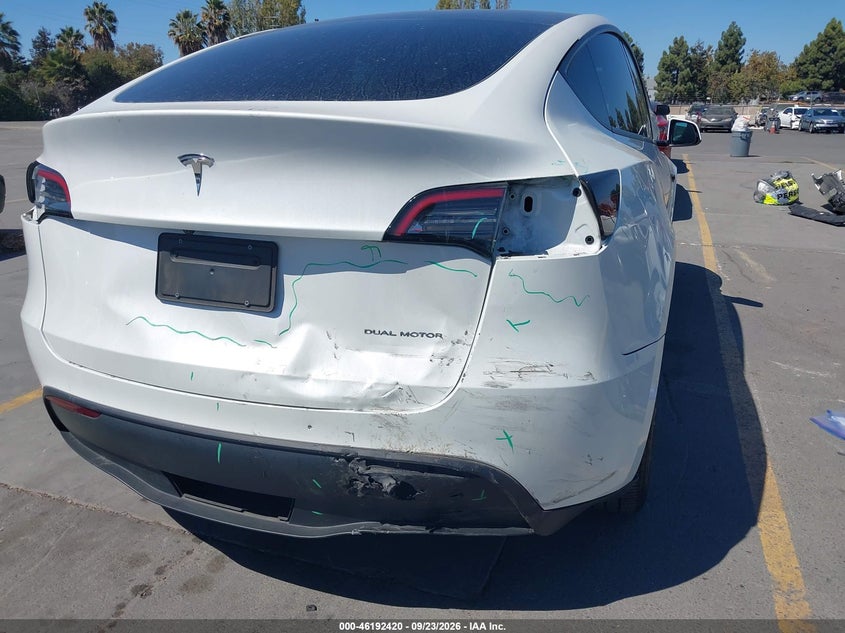 TESLA MODEL Y - zdjęcie 6
