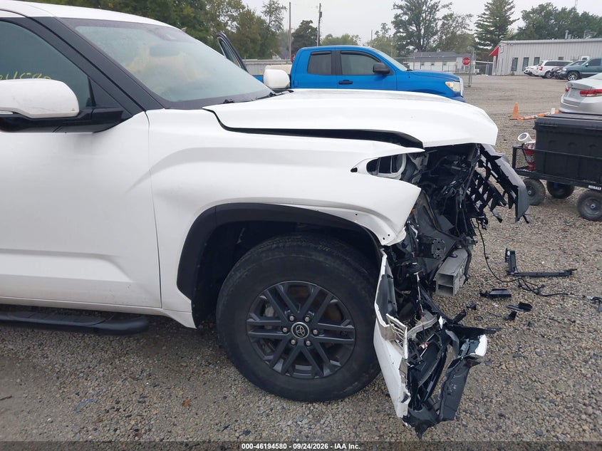 TOYOTA TUNDRA - zdjęcie 18
