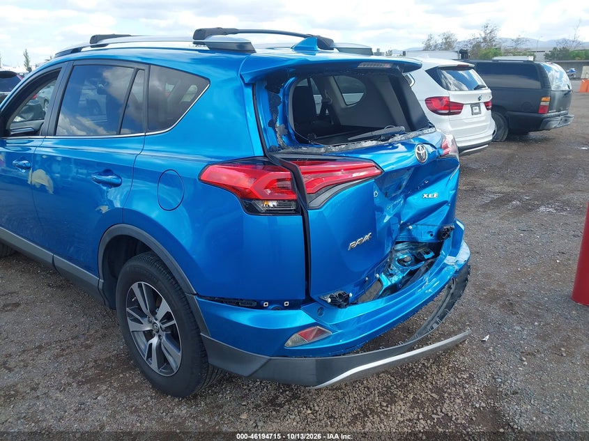 TOYOTA RAV4 - zdjęcie 17
