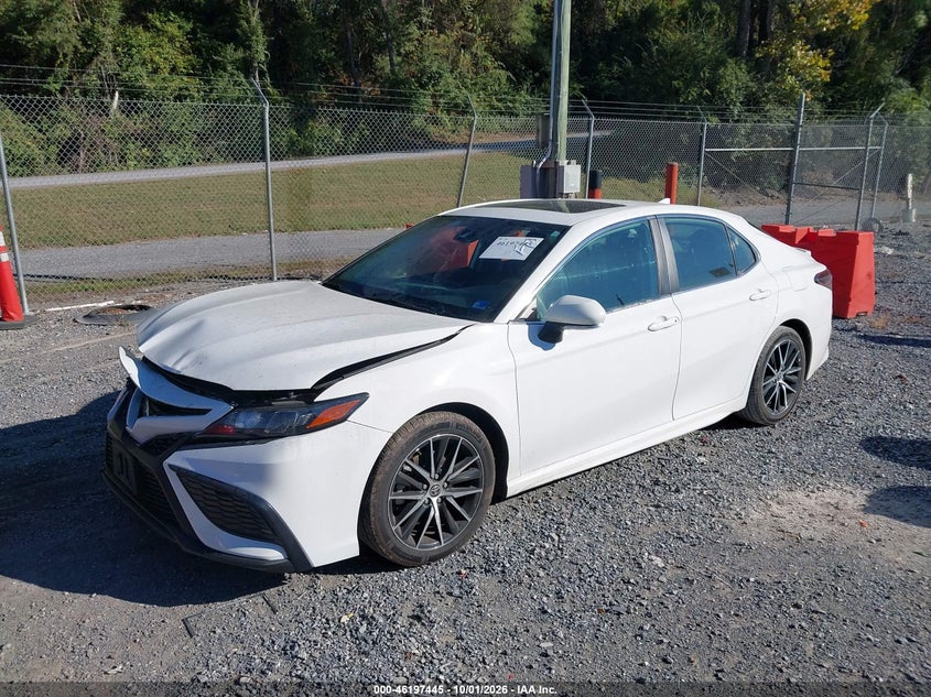 TOYOTA CAMRY - zdjęcie 2
