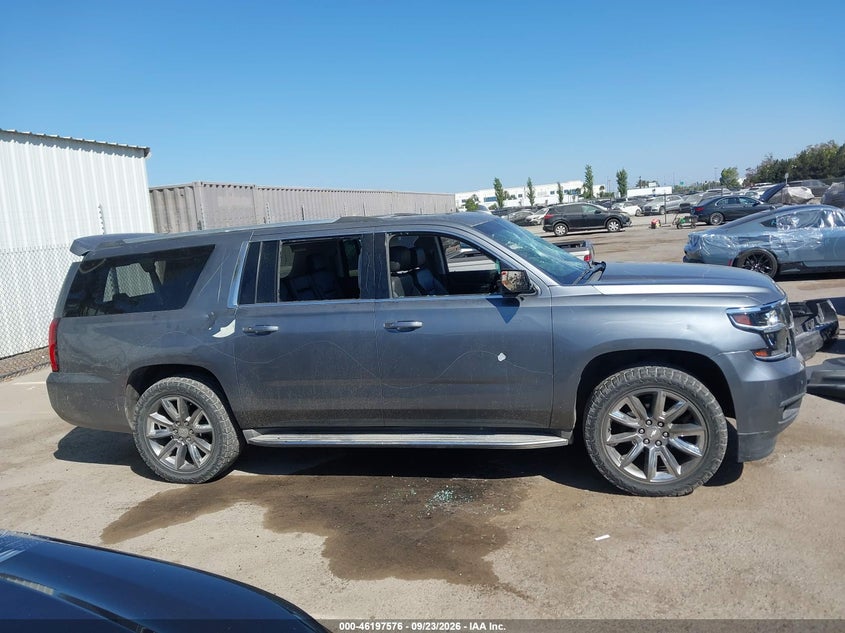 CHEVROLET SUBURBAN - zdjęcie 14