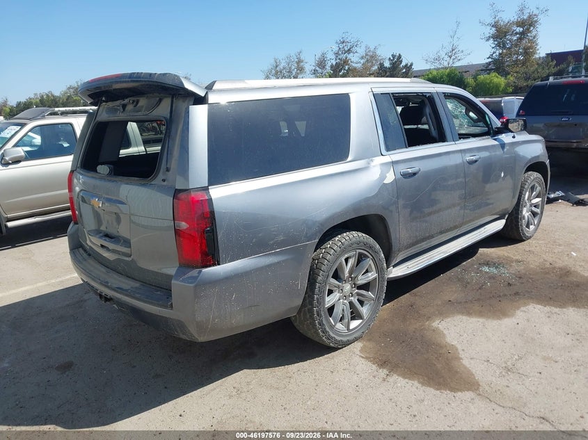 CHEVROLET SUBURBAN - zdjęcie 4