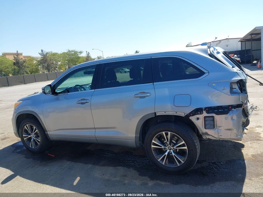 TOYOTA HIGHLANDER - zdjęcie 15