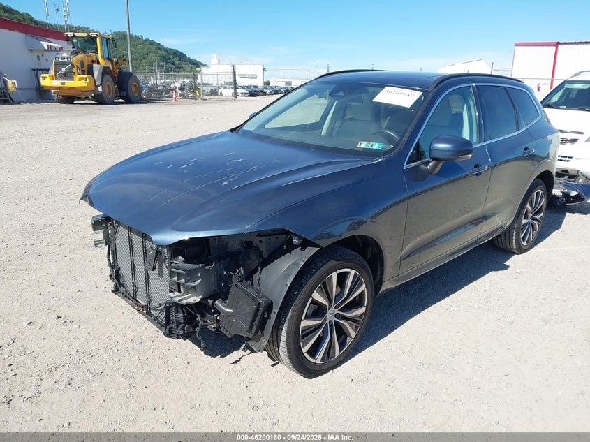 VOLVO XC60 - zdjęcie 2