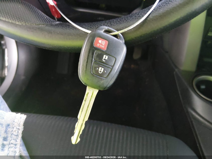 TOYOTA RAV4 - zdjęcie 11