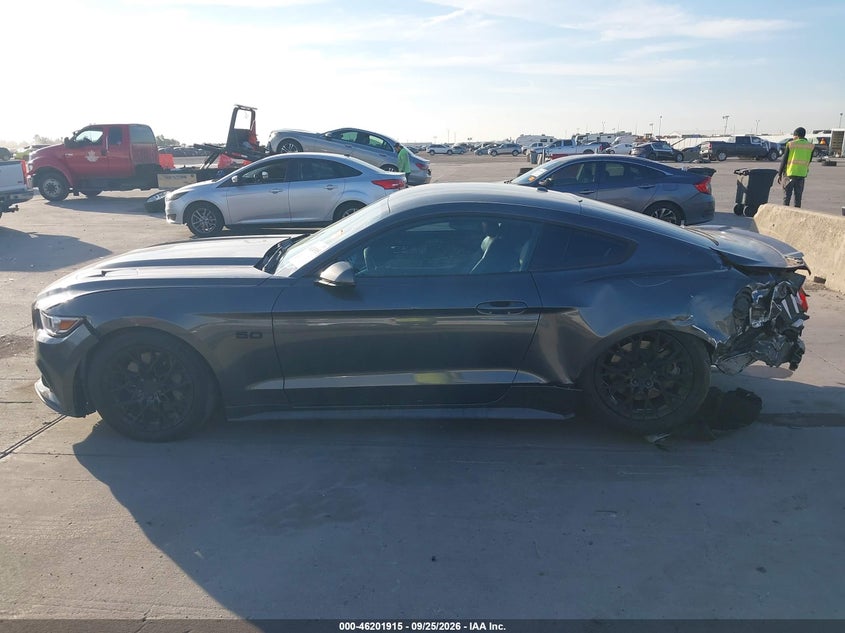FORD MUSTANG - zdjęcie 15