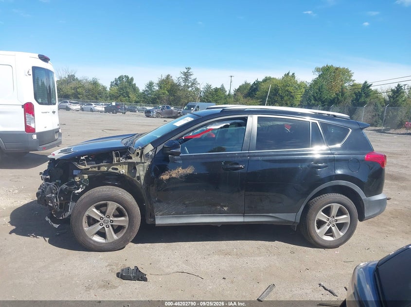 TOYOTA RAV4 - zdjęcie 15