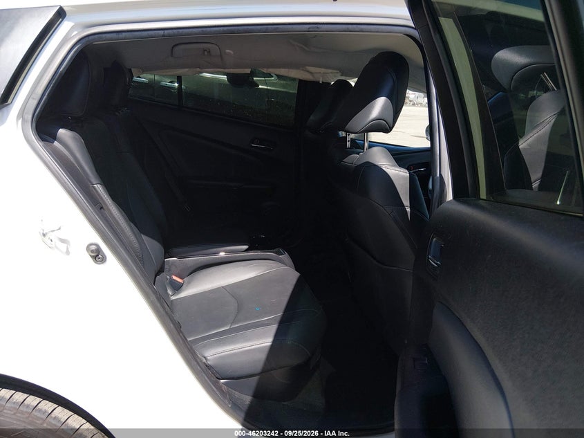 TOYOTA PRIUS PRIME - zdjęcie 8