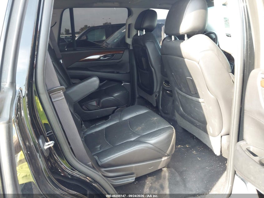 CADILLAC ESCALADE - zdjęcie 8