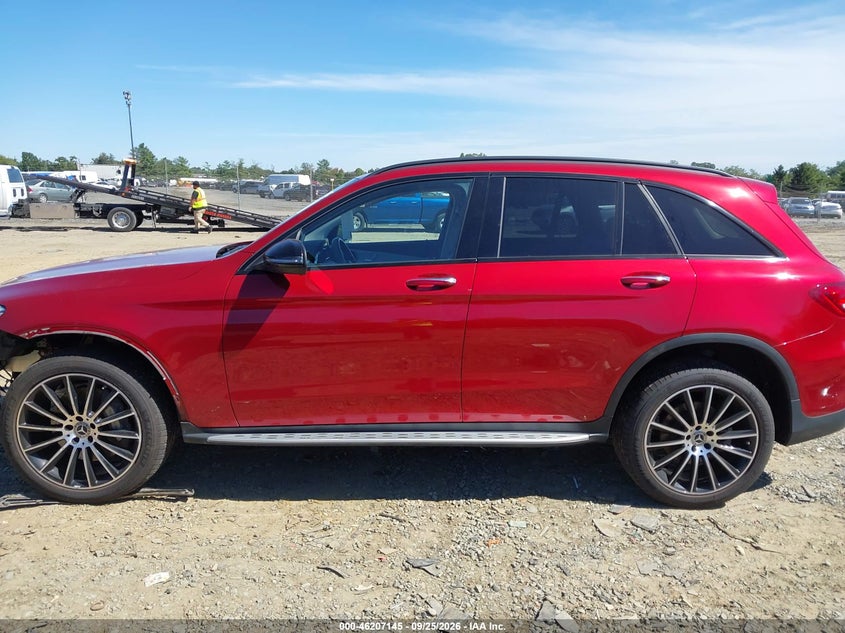 MERCEDES-BENZ GLC 300 - zdjęcie 15