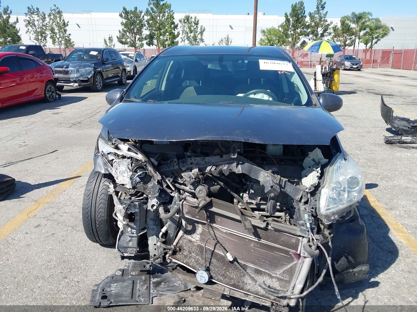TOYOTA PRIUS - zdjęcie 12