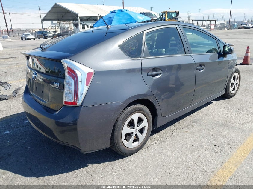 TOYOTA PRIUS - zdjęcie 4