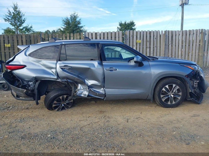 TOYOTA HIGHLANDER - zdjęcie 14
