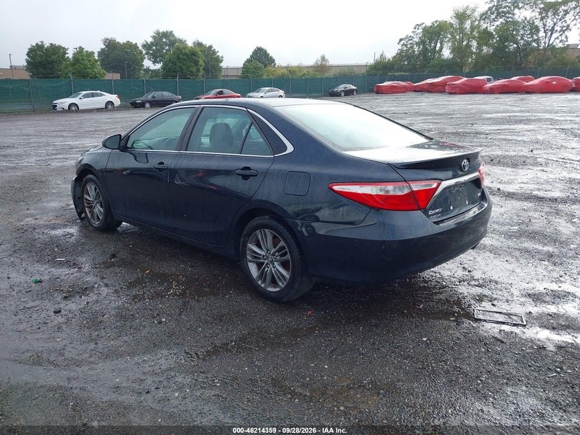 TOYOTA CAMRY - zdjęcie 3