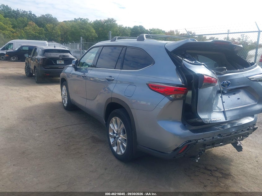 TOYOTA HIGHLANDER - zdjęcie 3