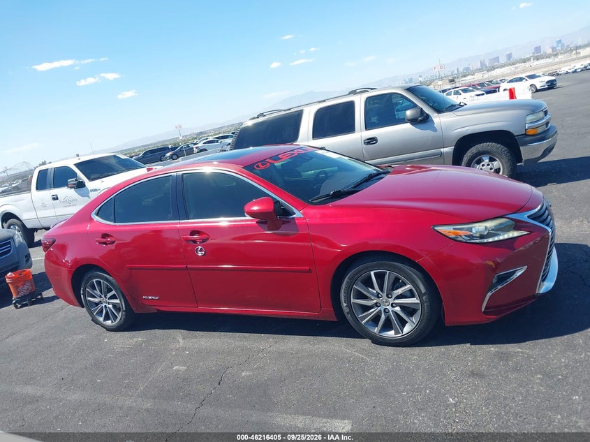 LEXUS ES 300H - zdjęcie 13