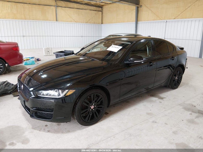JAGUAR XE - zdjęcie 2