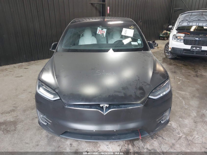 TESLA MODEL X - zdjęcie 11