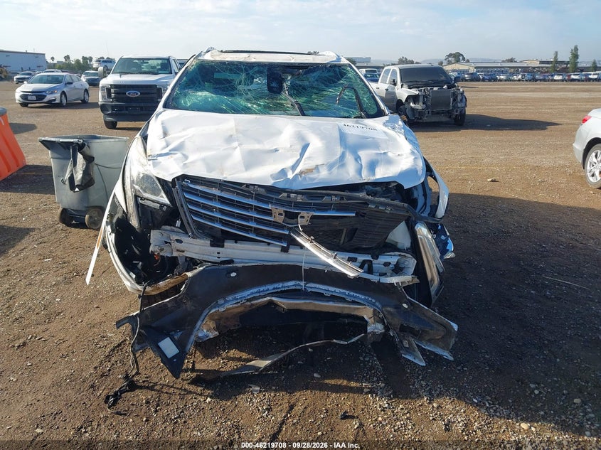 CADILLAC XT5 - zdjęcie 13