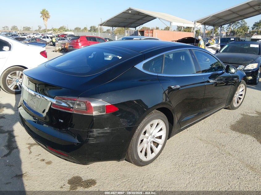 TESLA MODEL S - zdjęcie 4