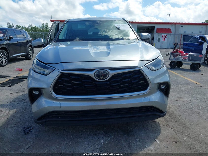 TOYOTA HIGHLANDER - zdjęcie 12