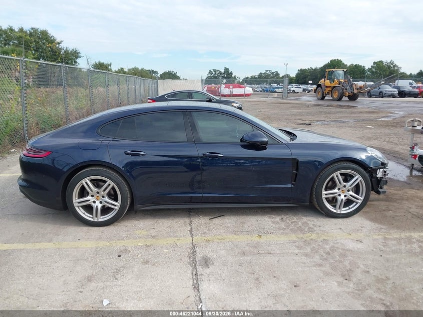 PORSCHE PANAMERA - zdjęcie 13