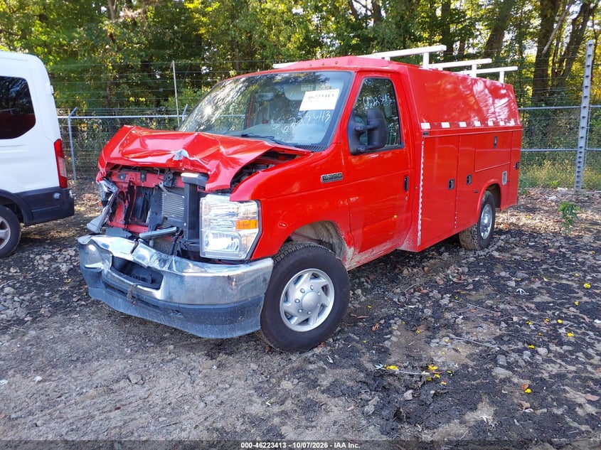 2022 FORD E-350 CUTAWAY