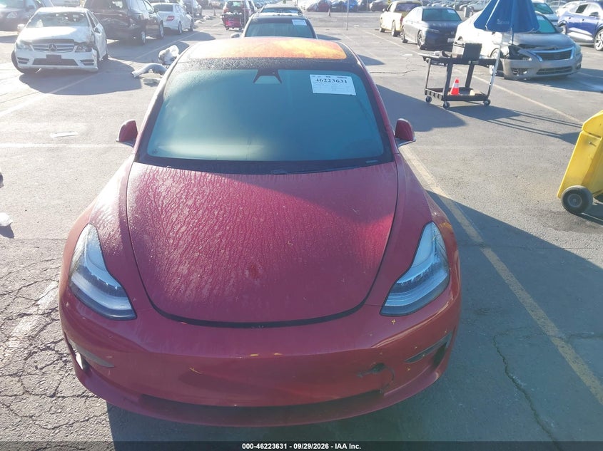 TESLA MODEL 3 - zdjęcie 12