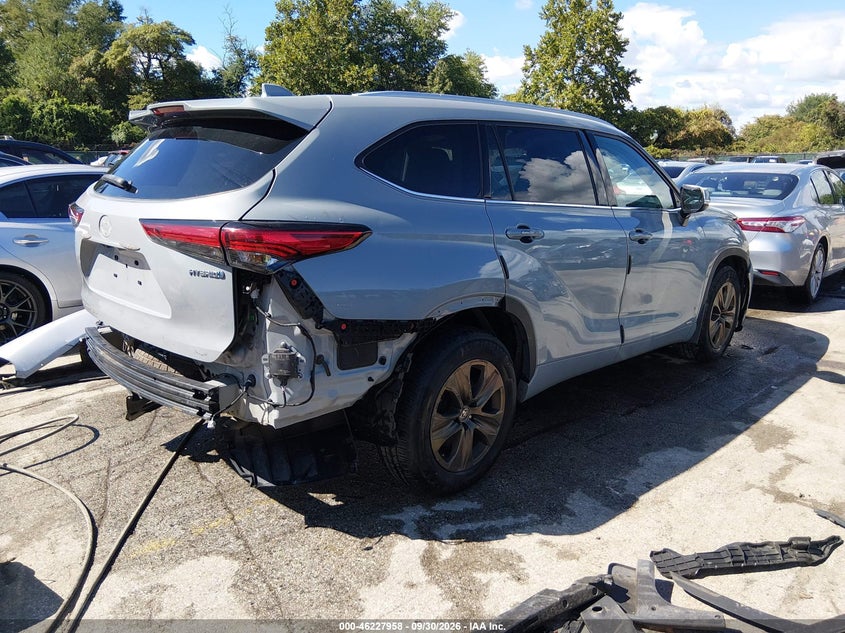 TOYOTA HIGHLANDER - zdjęcie 4