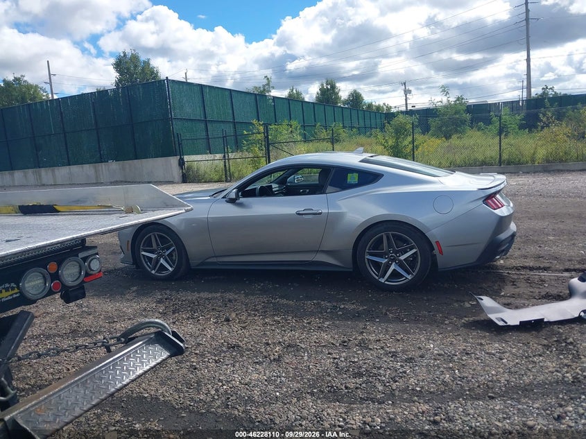 FORD MUSTANG - zdjęcie 14