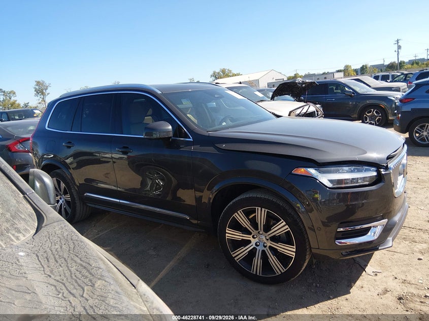 VOLVO XC90 - zdjęcie 13