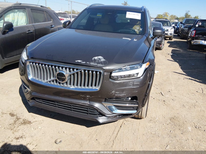 VOLVO XC90 - zdjęcie 6