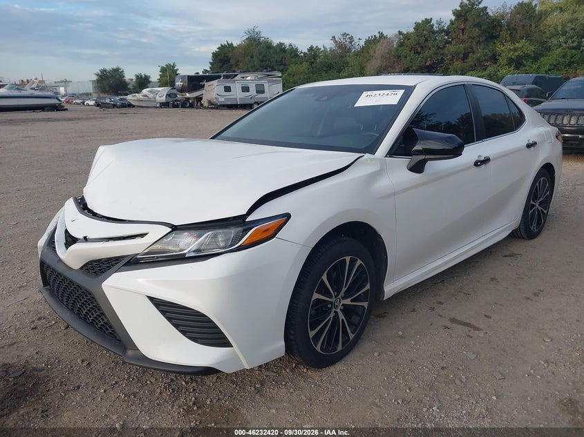 TOYOTA CAMRY - zdjęcie 2