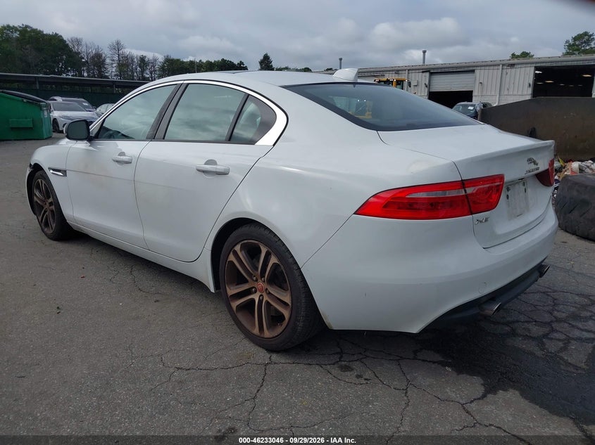 JAGUAR XE - zdjęcie 3