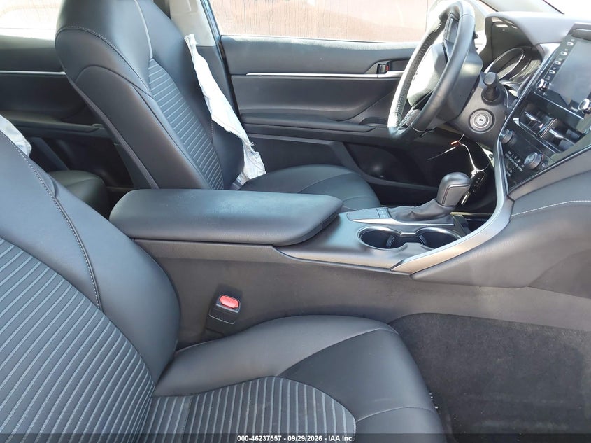 TOYOTA CAMRY - zdjęcie 5