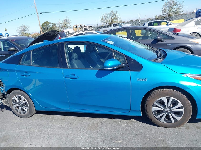 TOYOTA PRIUS PRIME - zdjęcie 12